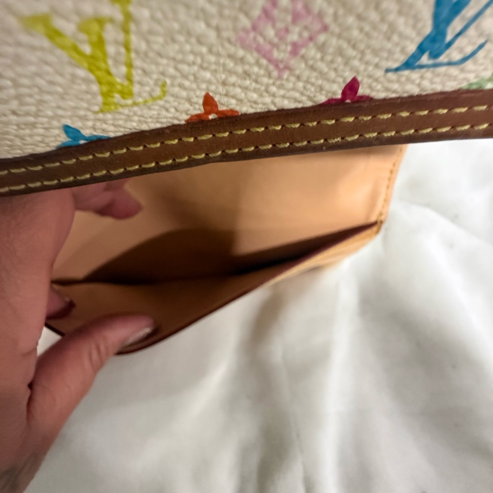 FLASH SALE! Louis Vuitton Multicolor Monogram Sarah Wallet in Blanc Murakami - Picture 7 of 7